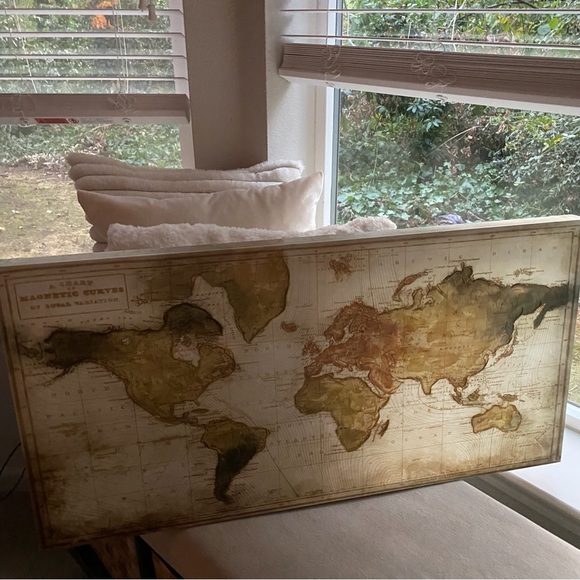 Beautiful Art On Canvas 15X30 Hand Embellished Canvas World Maps NWT - Picture 7 of 15